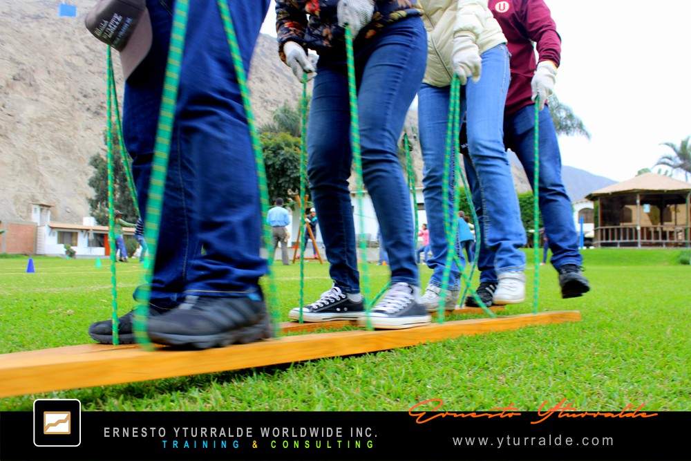 Talleres de Cuerdas Bajas en Panamá | Ernesto Yturralde Worldwide Inc.